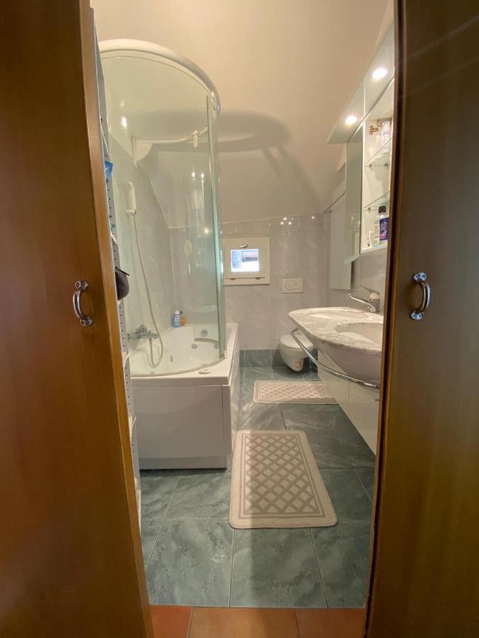 Santorini By Quokka 360 - Blue Curtains In The Alps Apartment Anzonico ภายนอก รูปภาพ
